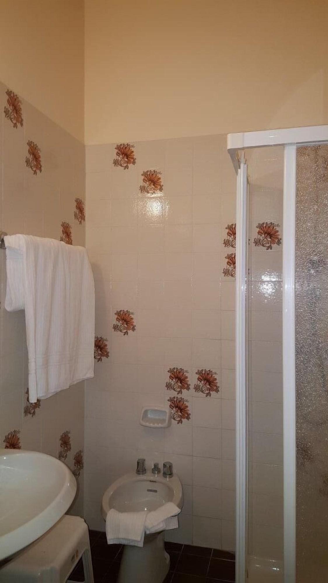 Hotel Sorriso Brenzone sul Garda Luaran gambar